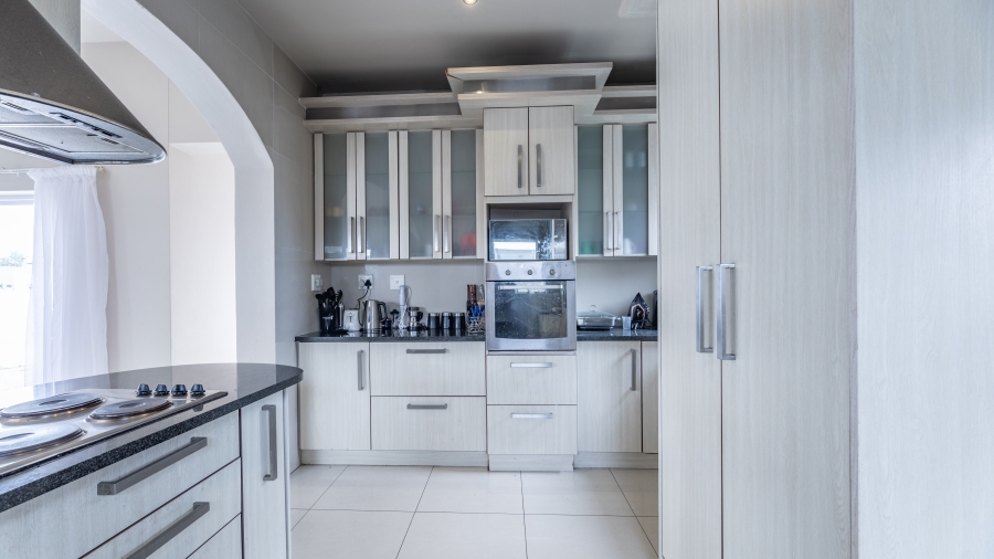 4 Bedroom Property for Sale in Parklands Western Cape